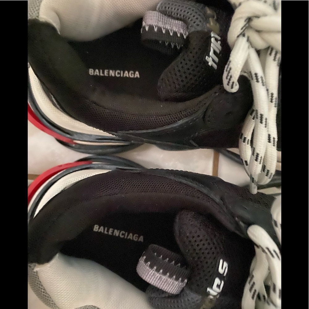 🌸SOLD🌸 Balenciaga Triple S Bi-Color - Picture 6 of 8